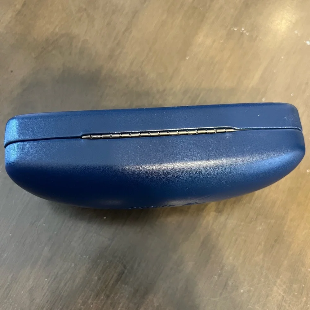 Lacoste hard shell glasses case‎